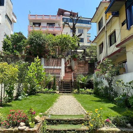 Birds Nest Hostel กาฐมาณฑุ ภายนอก รูปภาพ