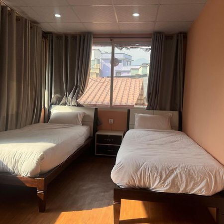 Birds Nest Hostel กาฐมาณฑุ ภายนอก รูปภาพ