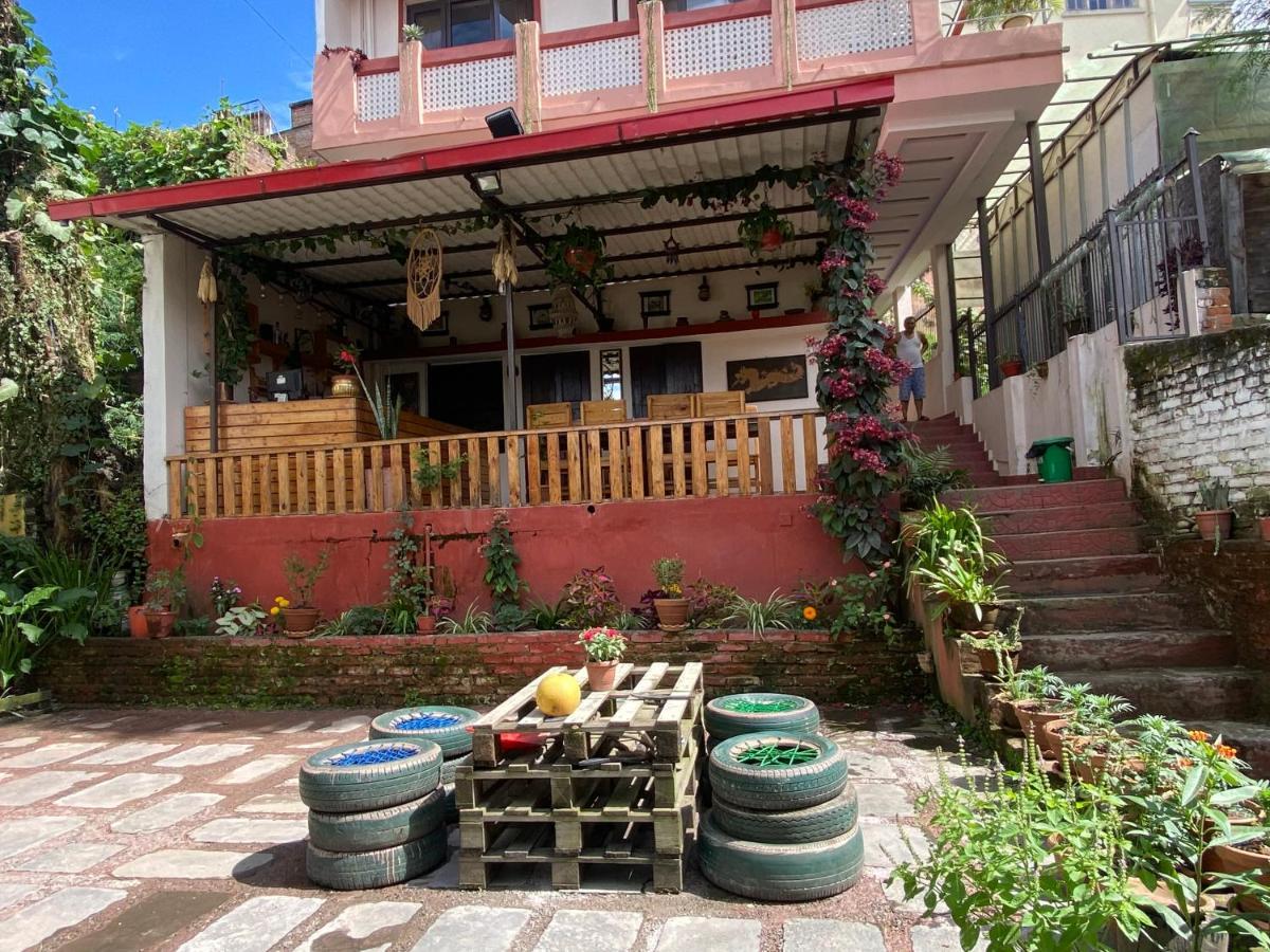 Birds Nest Hostel กาฐมาณฑุ ภายนอก รูปภาพ