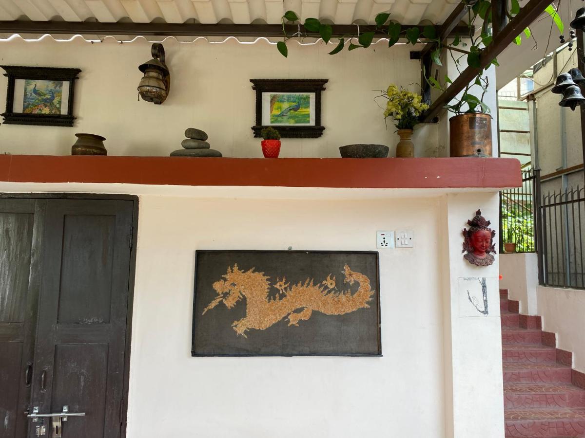 Birds Nest Hostel กาฐมาณฑุ ภายนอก รูปภาพ
