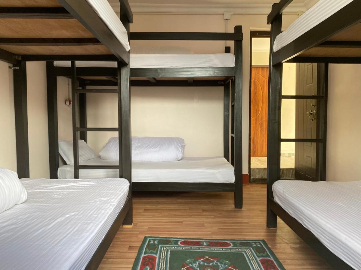 Birds Nest Hostel กาฐมาณฑุ ภายนอก รูปภาพ