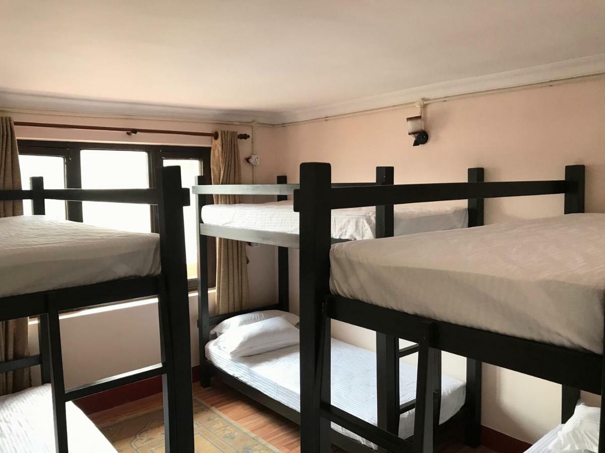 Birds Nest Hostel กาฐมาณฑุ ภายนอก รูปภาพ